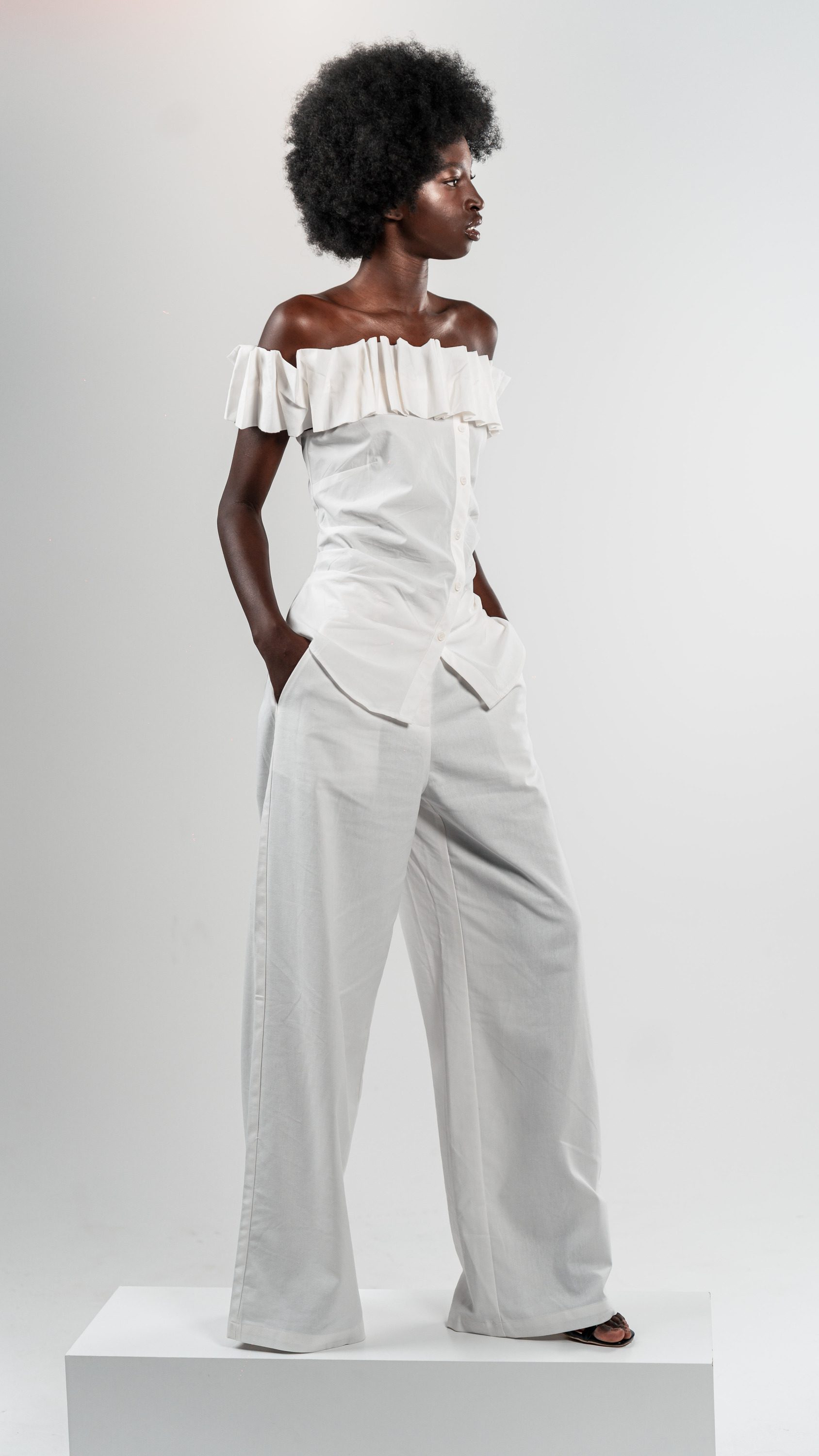 LÉA MAE – Image 5